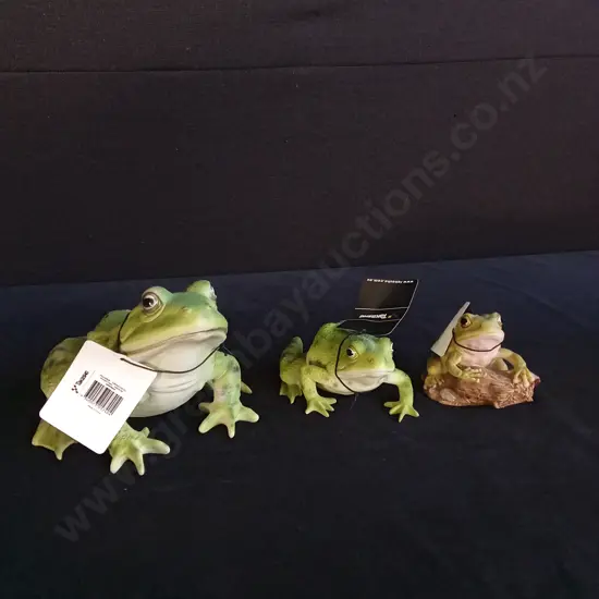 BRAND NEW TAKASHO FROG FIGURES, 13 CM, 7CM, 8CM