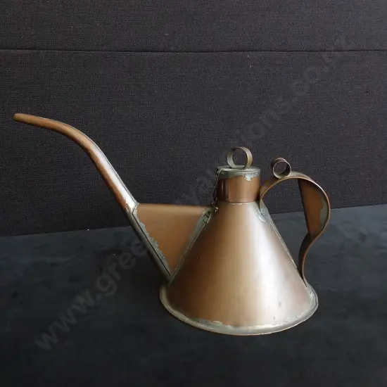VINTAGE BRASS OIL CAN