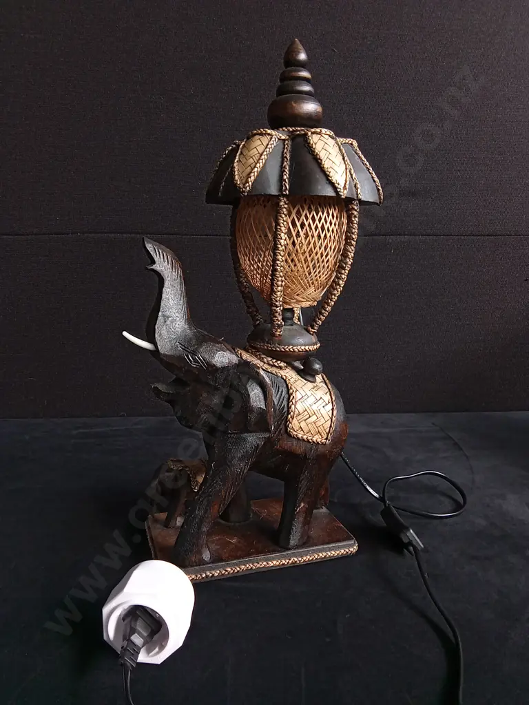 HAND CRAFTED WOODEN ELEPHANT TABLE LAMP, MISSING A TUSK, WORKING Image 1++