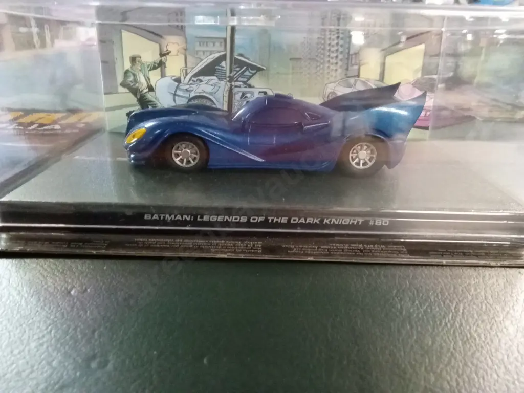 EAGLEMOSS BATMAN BATMOBILE #80 BATMAN LEGENDS OF THE DARK KNIGHT 1:43 PACKAGED PLUS CORRESPONDING MAGAZINE Image 1++
