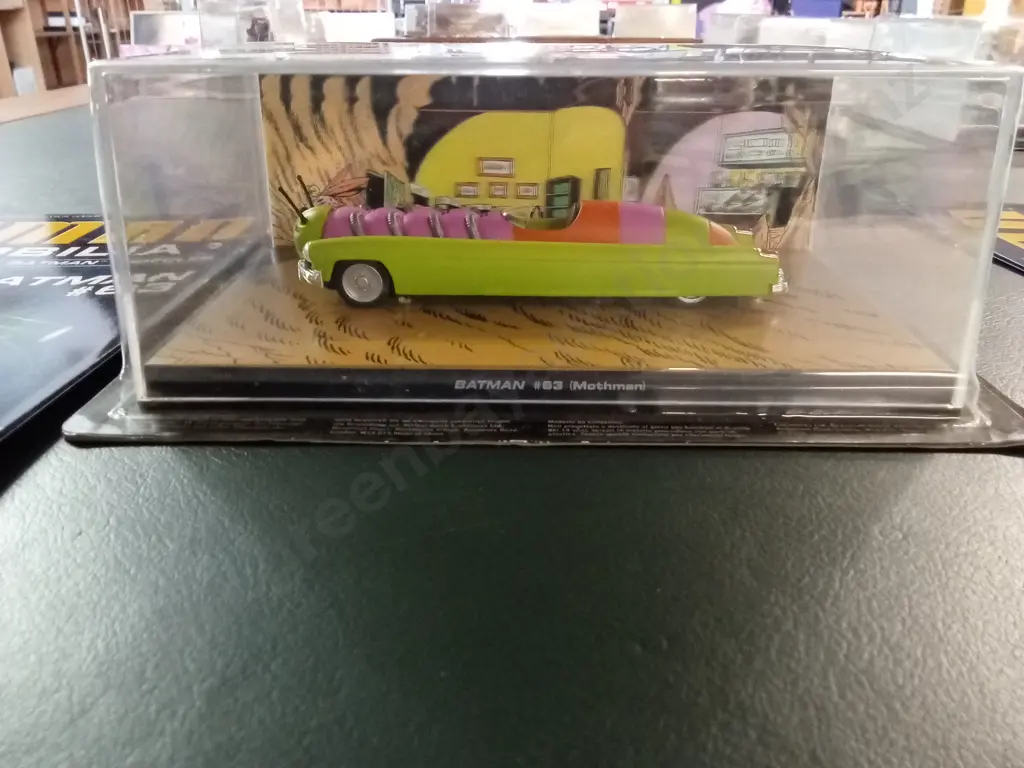 EAGLEMOSS BATMAN AUTOMOBILIA #63 MOTHMAN 1:43 PACKAGED PLUS CORRESPONDING MAGAZINE Image 1++