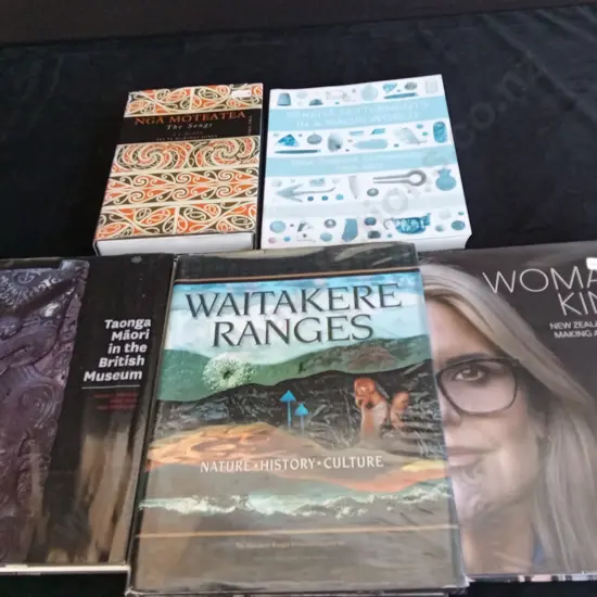 5 MĀORI BOOKS
