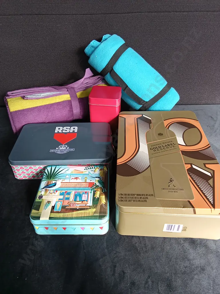 4 TINS AND 2 PICNIC BLANKETS Image 1++