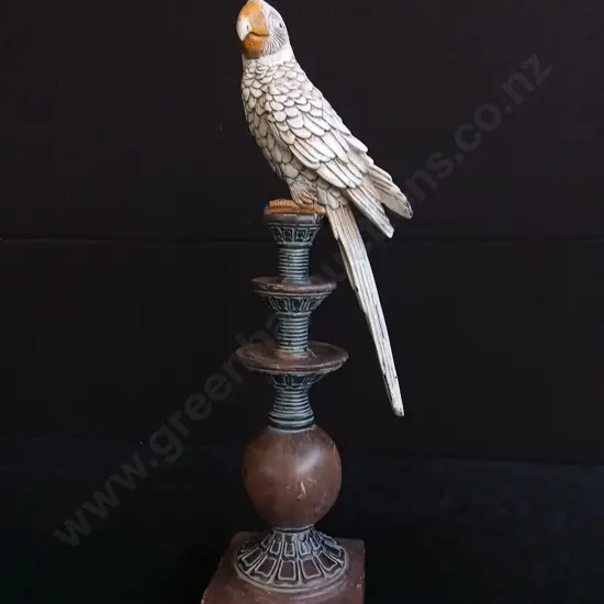 BRAND NEW GARDENERS GIFT PARROT STATUE