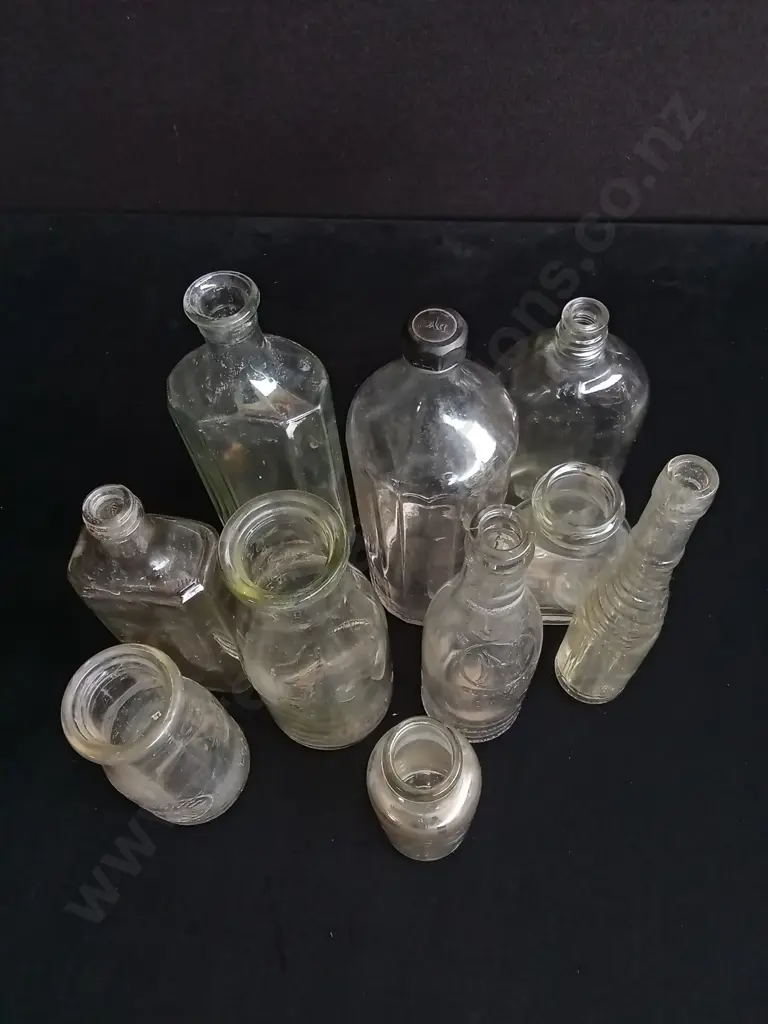 10 PIECES CLEAR GLASS BOTTLES Image 1++