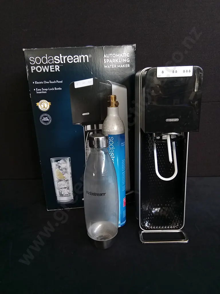 SODASTREAM POWER SPARKLING WATER MAKER Image 1++