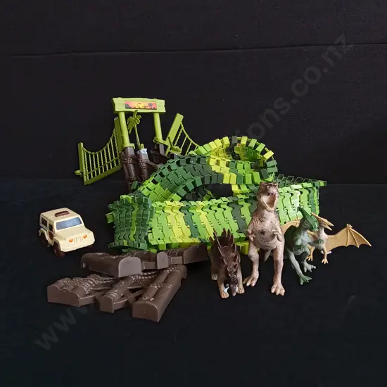 JURASSIC PARK TOYS