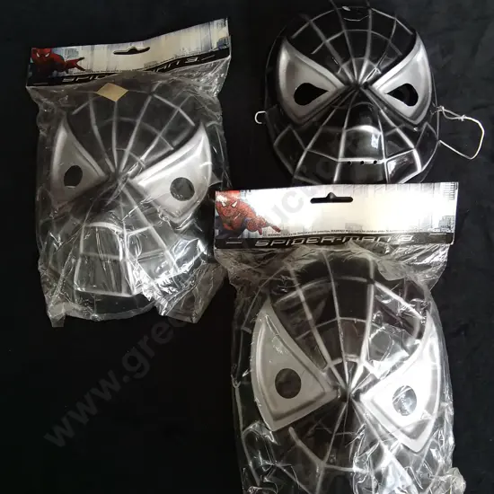3 VINTAGE SPIDERMAN 3 MASKS 1 UNPACKEGED