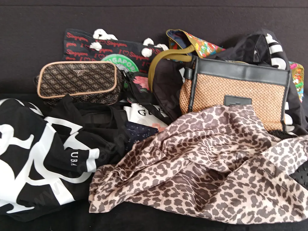MIX OF BAGS Image 1++