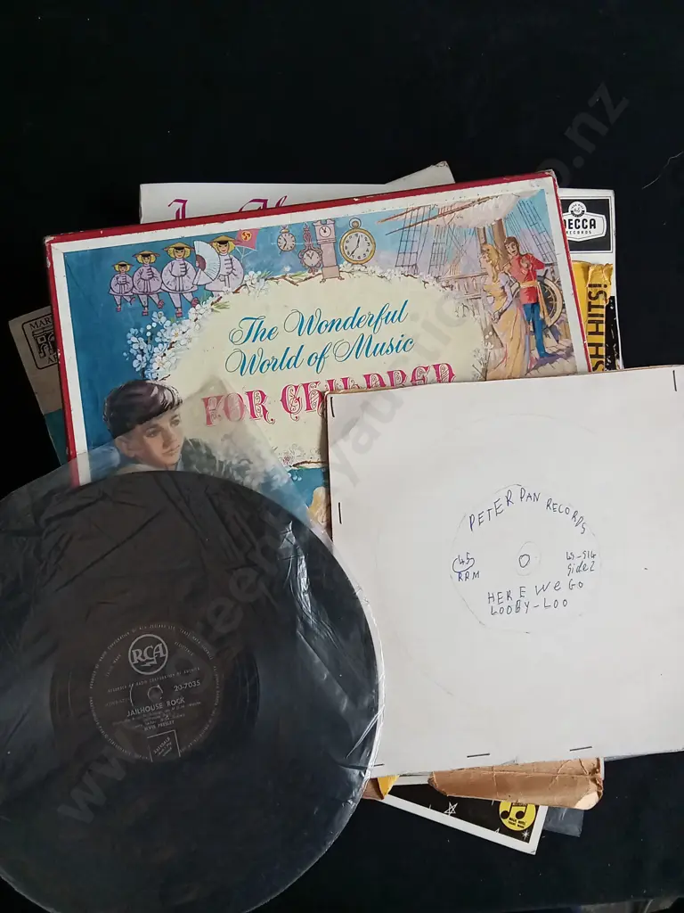 MIX OF VINTAGE RECORDS Image 1++