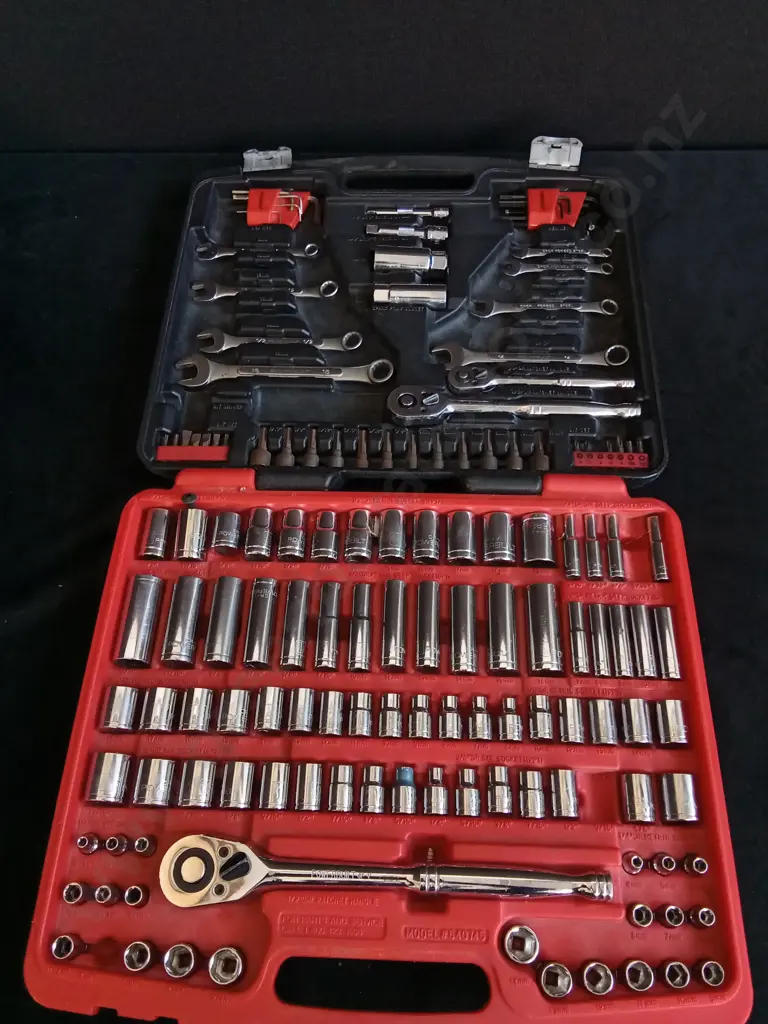 MECHANICS TOOL SET Image 1++