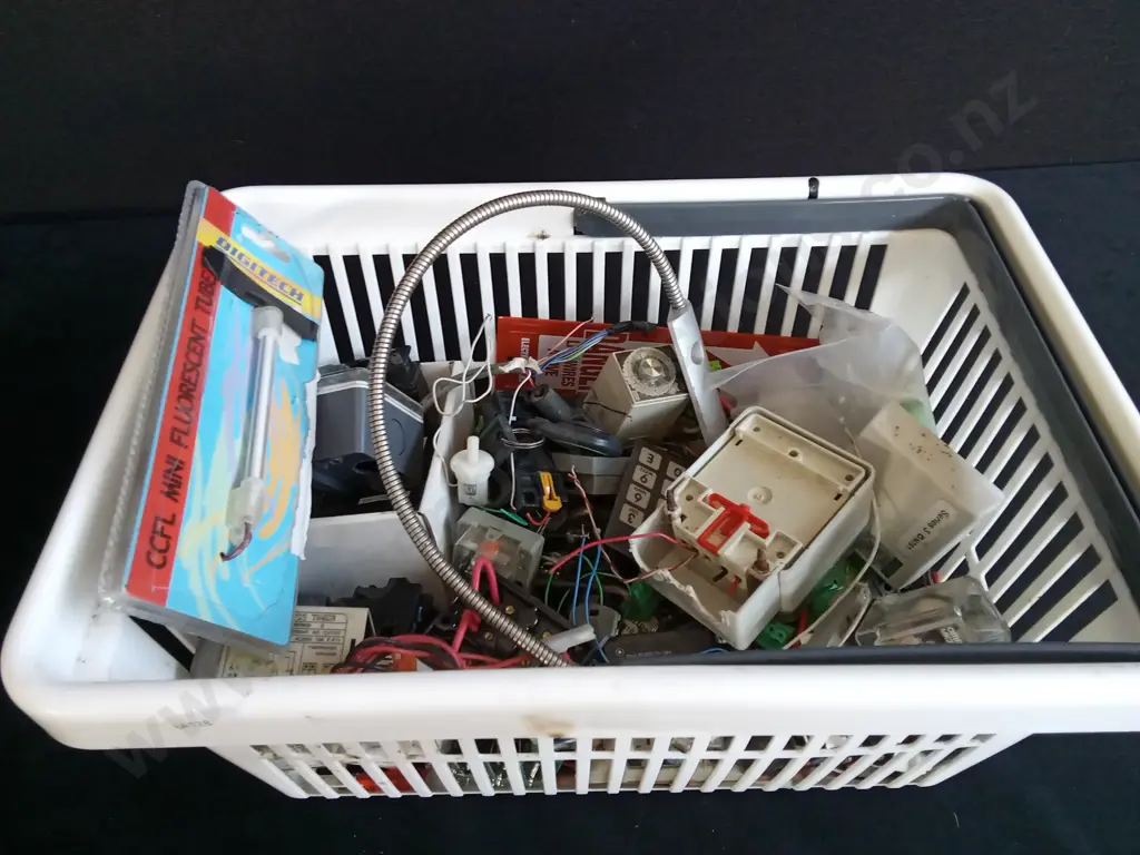 BASKET OF ELECTRICAL PARTS Image 1++