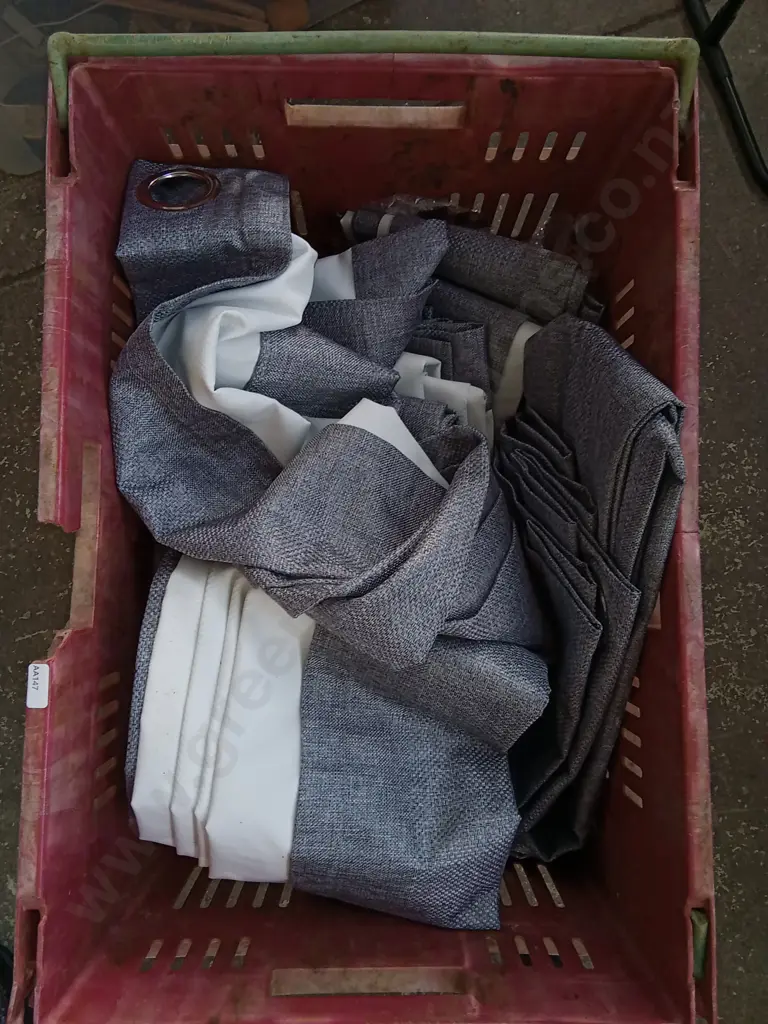 CRATE OF CURTAINS Image 1++