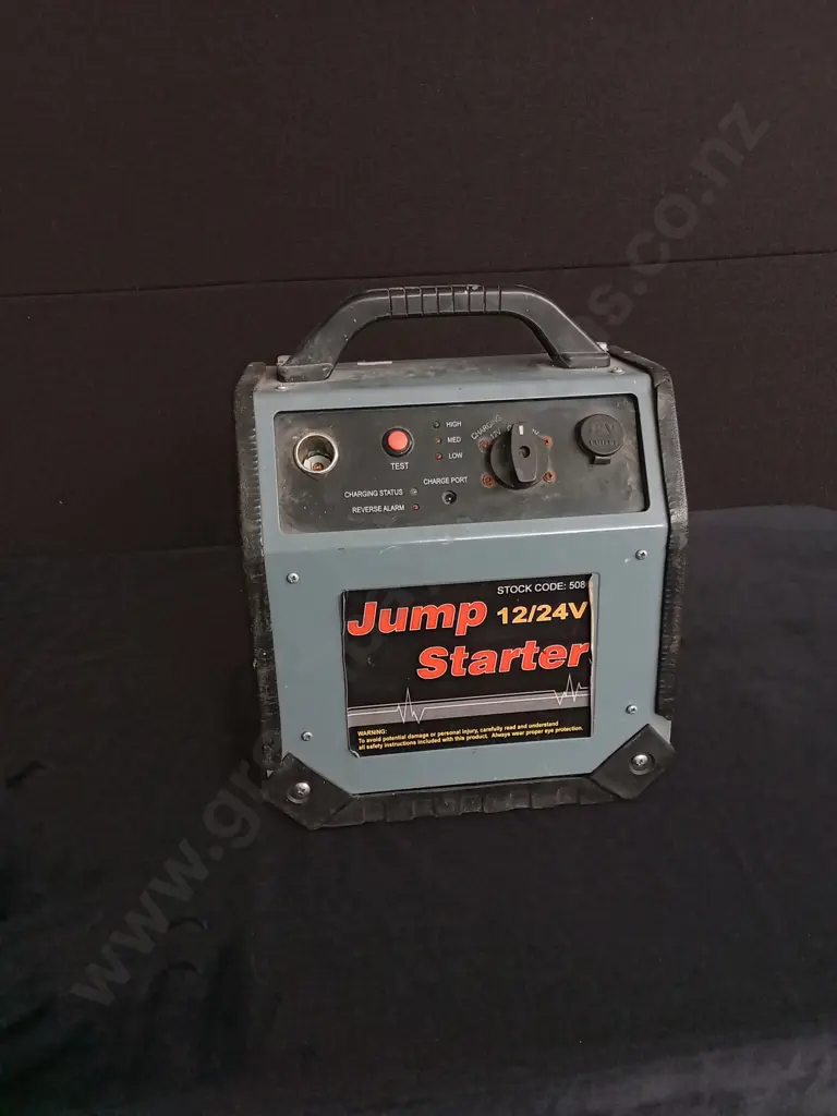 HEAVY DUTY JUMP STARTER Image 1++