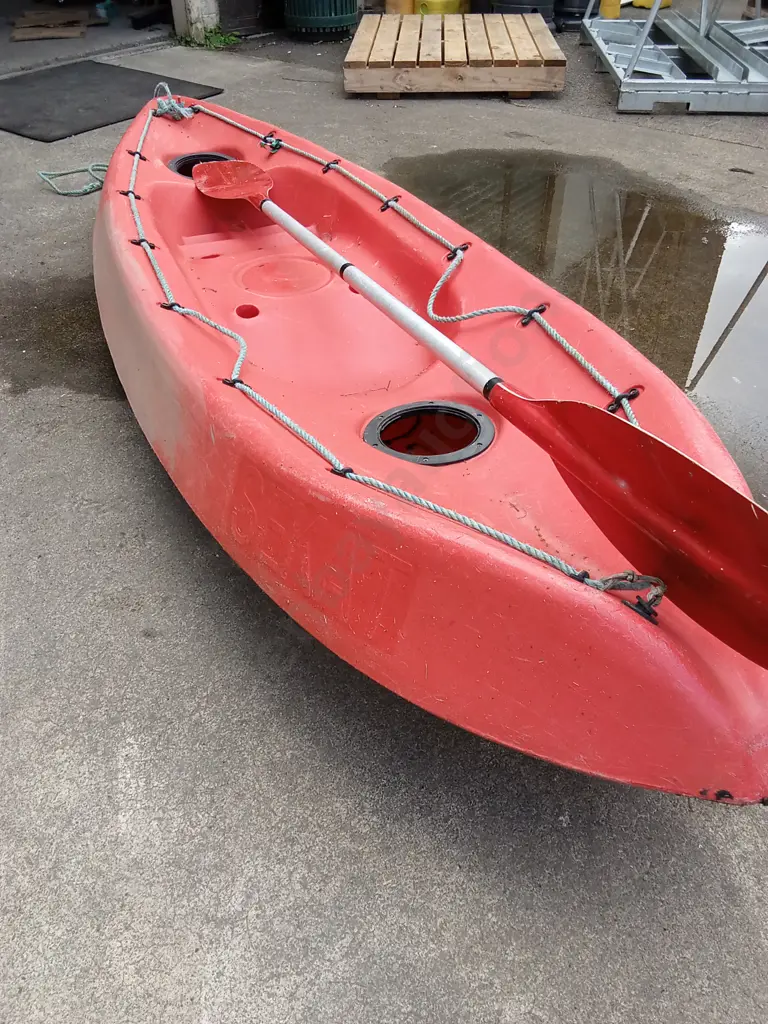 RED KAYAK WITH PADDLE Image 1++