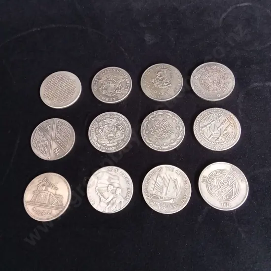 COLLECTION OF COMMEMORATIVE COINS
