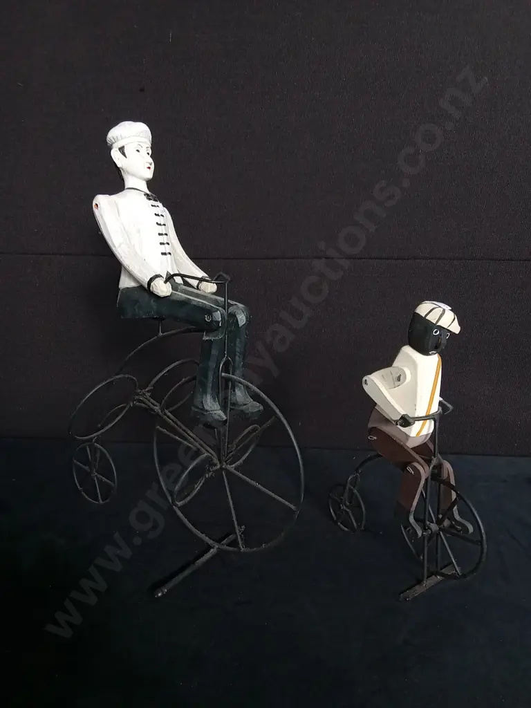 2 DECORATIVE BIKE SCULPTURES Image 1++