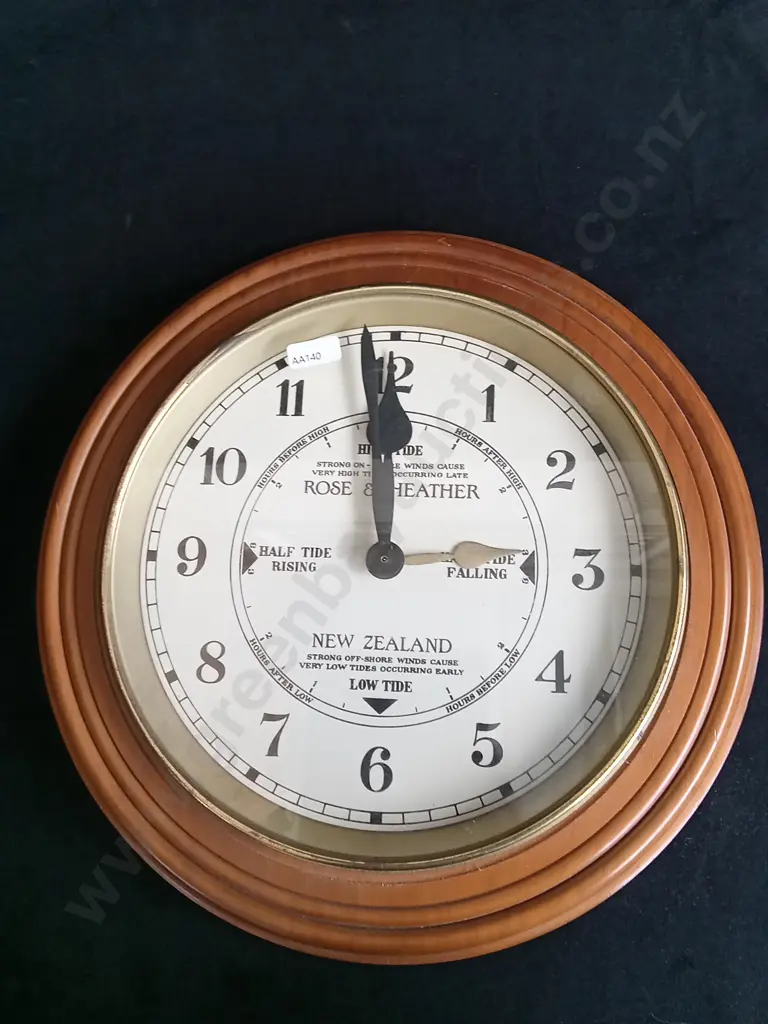 ROSE & HEATHER WOODEN RIDE CLOCK Image 1++