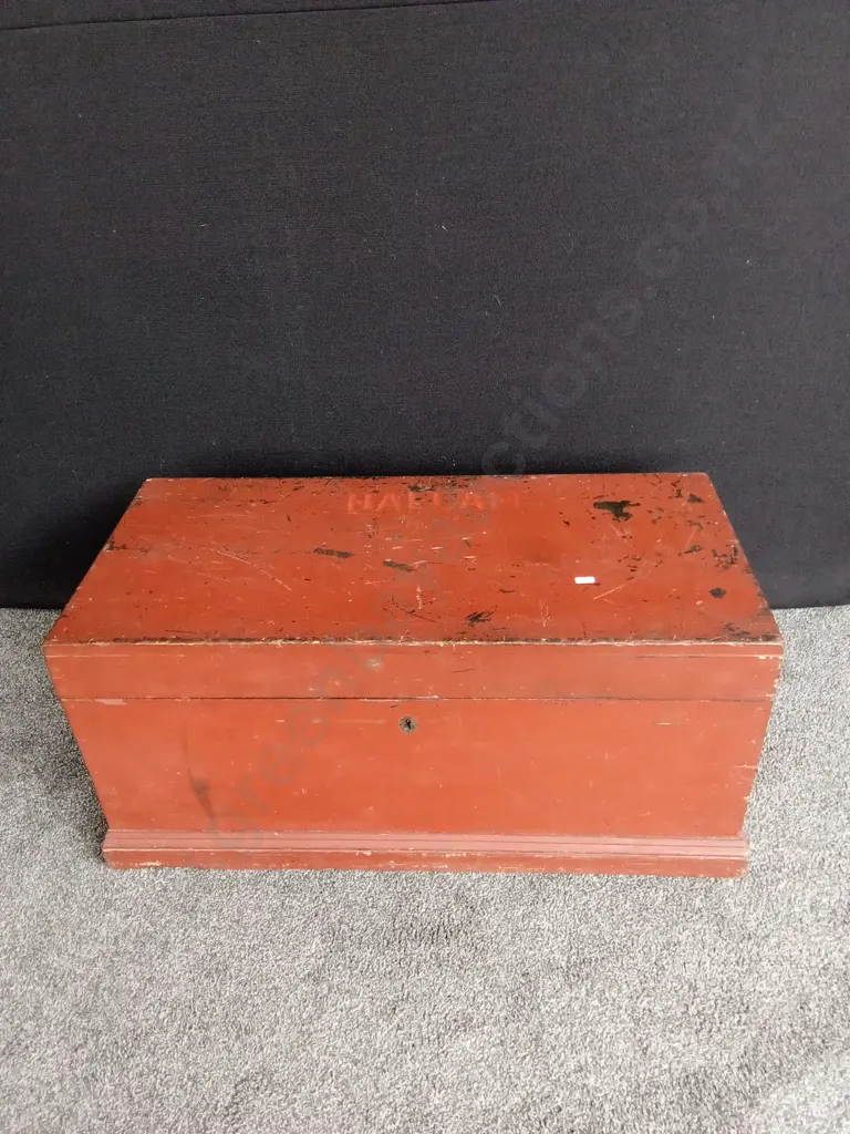 RED WOODEN CHEST L 91CM H 43CM D 42CM Image 1++