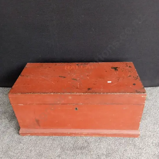 RED WOODEN CHEST L 91CM H 43CM D 42CM