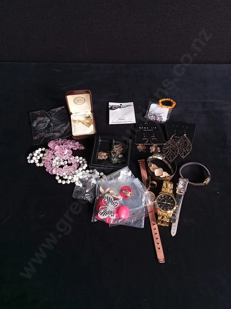 MIX OF JEWELLERY Image 1++
