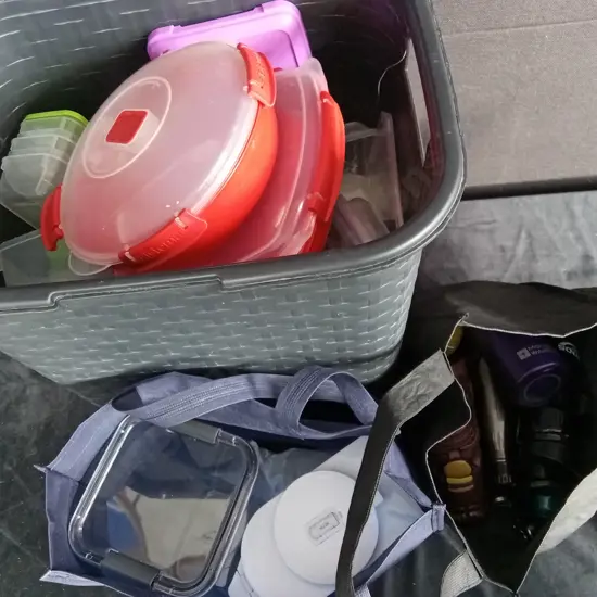 BIN OF ASSORTED TUPPERWARE AND WATER BOTTLES