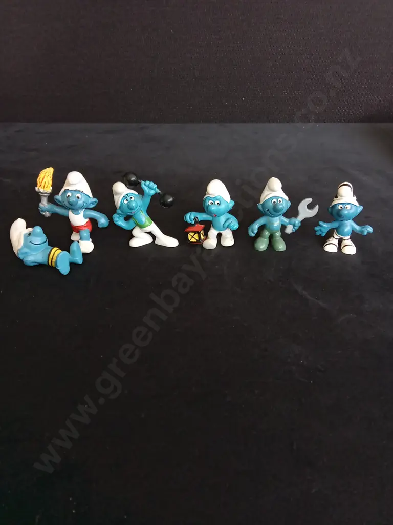 6 VINTAGE SMURF FIGURES Image 1++