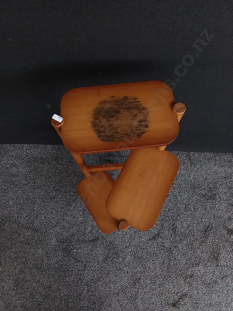 3-TIERED PLANT POT STAND H75CM Image 1++