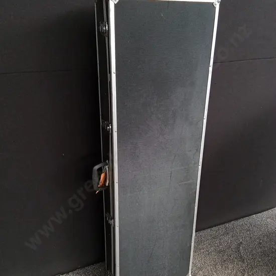 HEAVY DUTY FLIGHT CASE / INSTRUMENT CASE