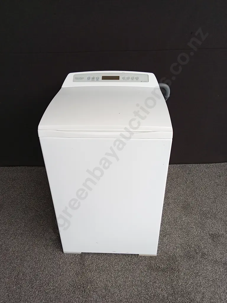 FISHER & PAYKEL FABRICS MART WALKING MACHINE WORKING Image 1++