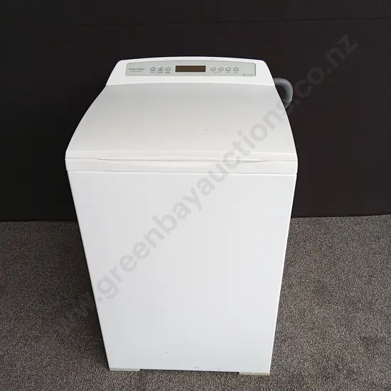 FISHER & PAYKEL FABRICS MART WALKING MACHINE WORKING