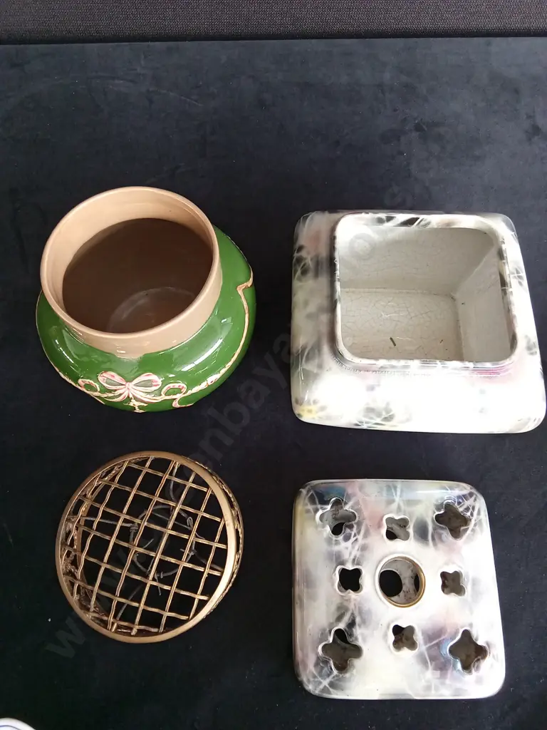 EICHWALD FLOWER BOWL WITH CAGE (CHIP ON BOTTOM) AND CARRARA WARE FLOWER BOWL Image 1++