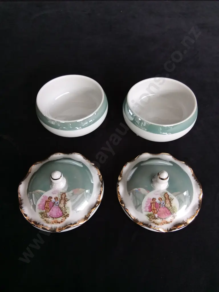 6 DECORATIVE ITEMS Image 1++