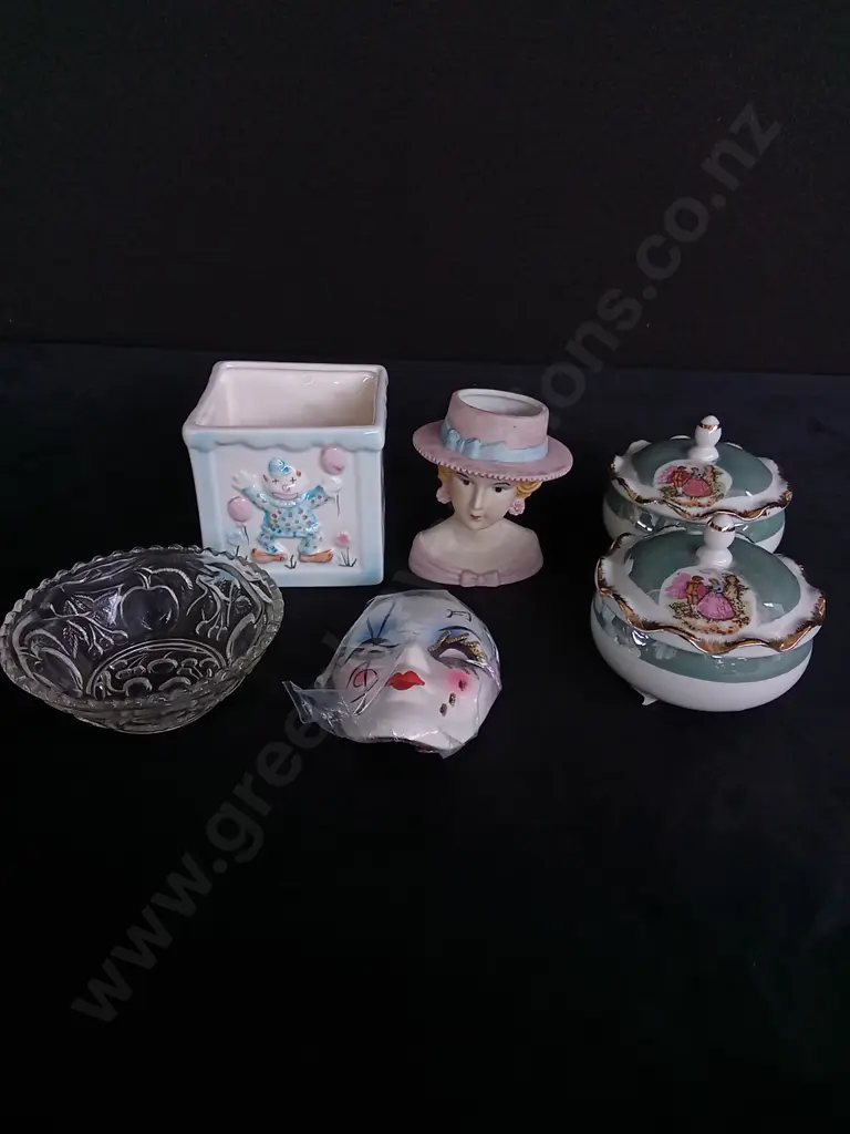 6 DECORATIVE ITEMS Image 1++