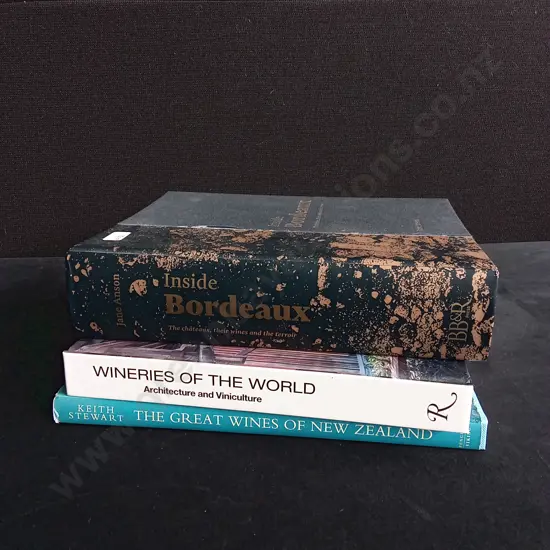 3 PIECES BOOKS ON WINE