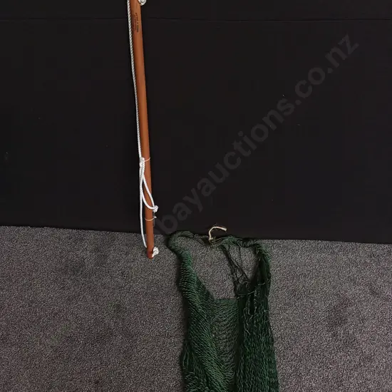 THE HAMMOCK CHAIR