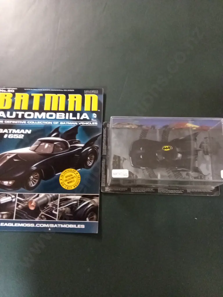 EAGLEMOSS BATMAN #652 1:43 PACKAGED  PLUS CORRESPONDING MAGAZINE Image 1++