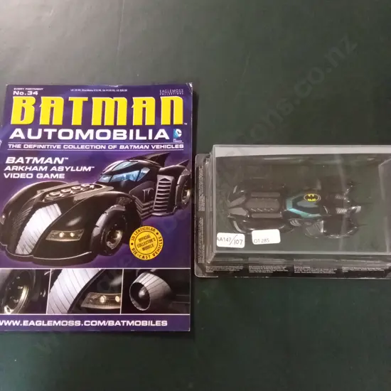EAGLEMOSS BATMAN AUTOMOBILIA BATMAN ARKHAM ASYLUM VIDEO GAME 1:43 PACKAGED PLUS CORRESPONDING MAGAZINE