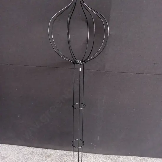 NEW GARDEN ART