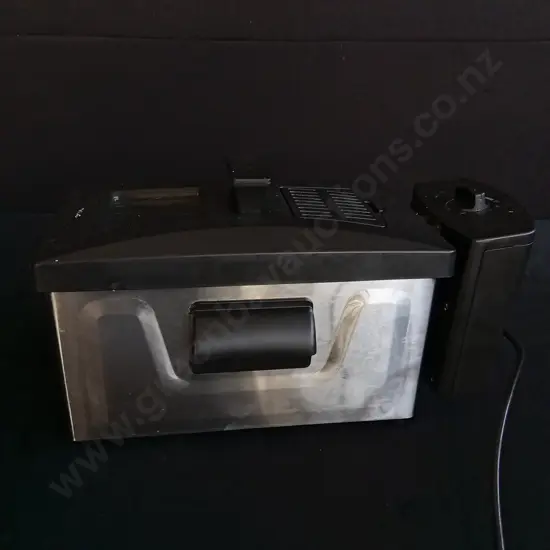 FRYER MACHINE