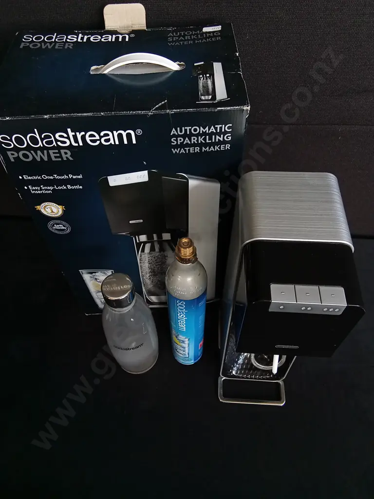 SODASTREAM POWER SPARKLING WATER MAKER Image 1++