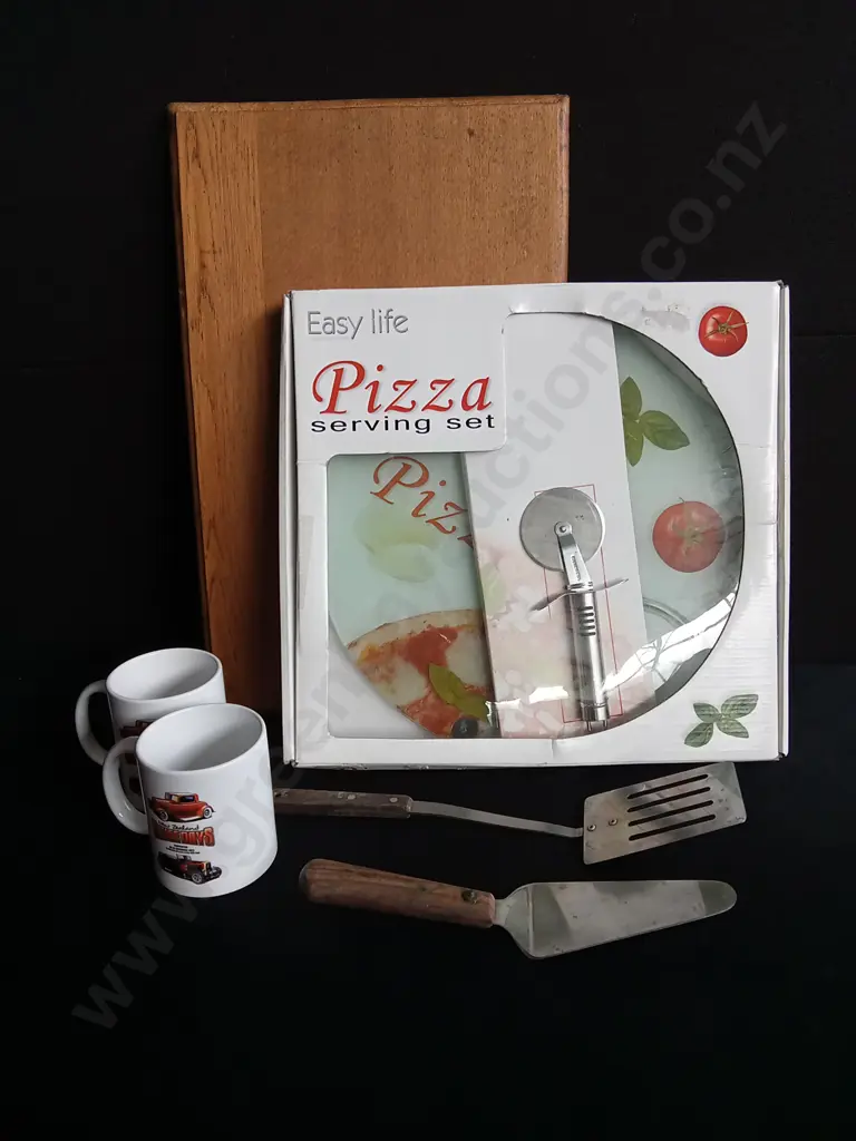 6 PIECES KITCHENWARE MIX Image 1++