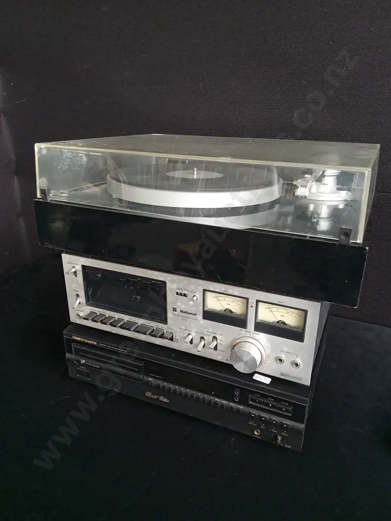SANSUI TURNTABLE, NATIONAL STEREO CASSETTE DECK AND MARANTZ COMPACT DISC PLAYER Image 1++