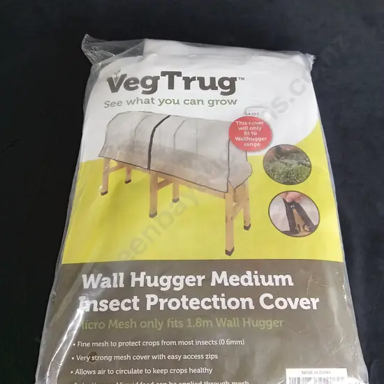 VEGTRUG WALL HUGGER INSECT PROTECTION COVER MEDIUM