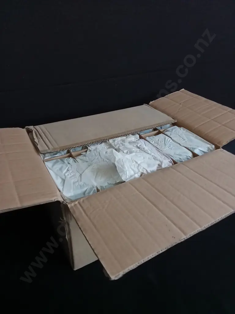BOX OF CAR BISCUIT TINS Image 1++