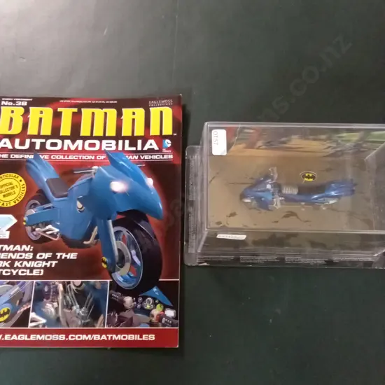EAGLEMOSS BATMAN AUTOMOBILIA BATCYCLE 1:43 PACKAGED  PLUS CORRESPONDING MAGAZINE
