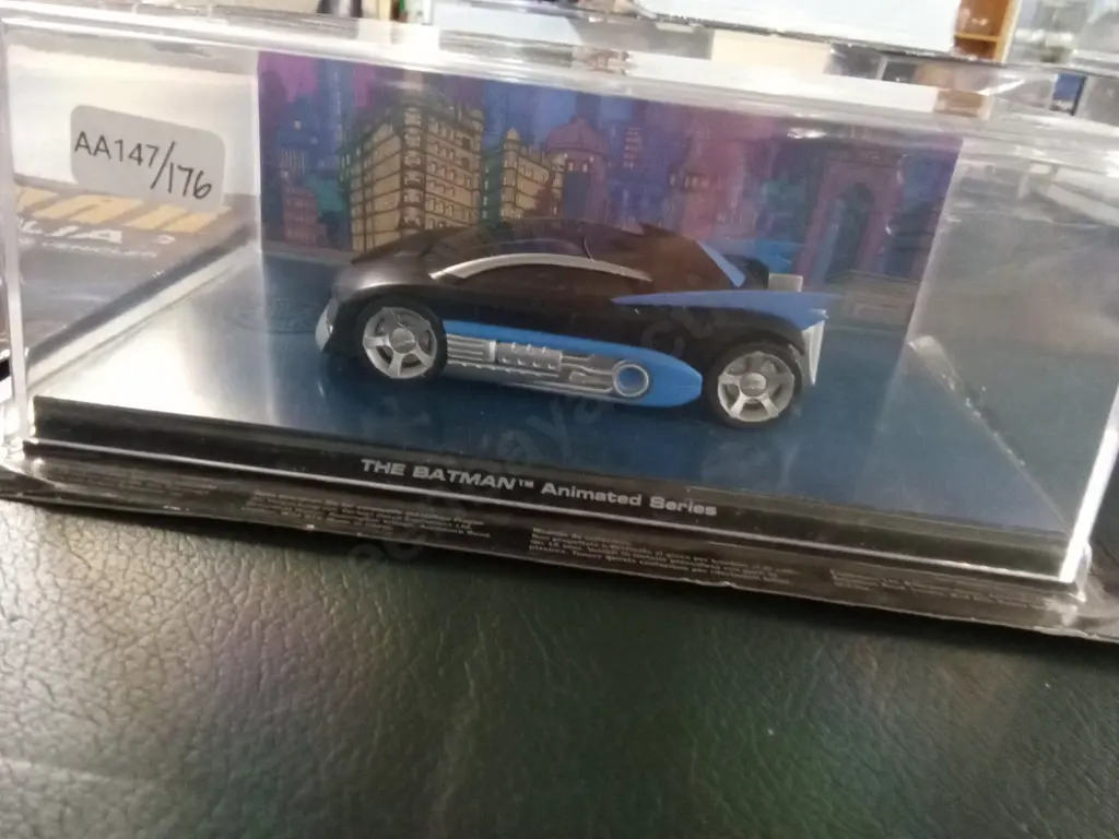 EAGLEMOSS BATMAN AUTOMOBILIA #18 BATMOBILE 1:43 PACKAGED PLUS CORRESPONDING MAGAZINE Image 1++