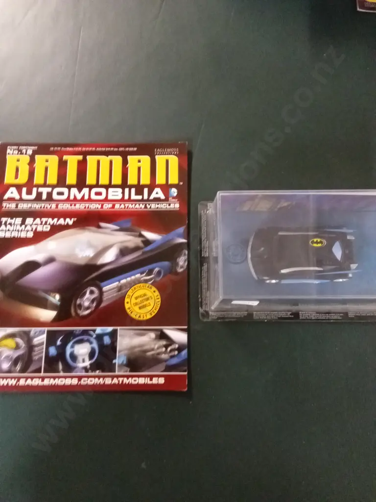 EAGLEMOSS BATMAN AUTOMOBILIA #18 BATMOBILE 1:43 PACKAGED PLUS CORRESPONDING MAGAZINE Image 1++
