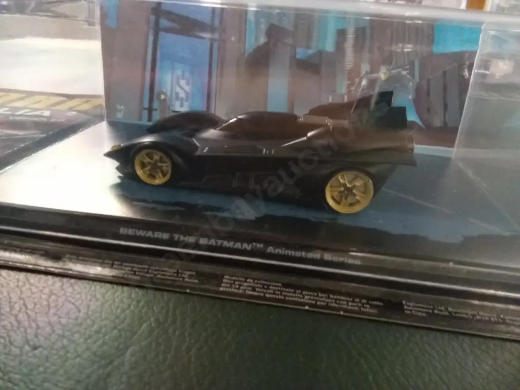 EAGLEMOSS BATMAN AUTOMOBILIA #58 BEWARE THE BATMAN BATMOBILE 1:43 PACKAGED  PLUS CORRESPONDING MAGAZINE Image 1++