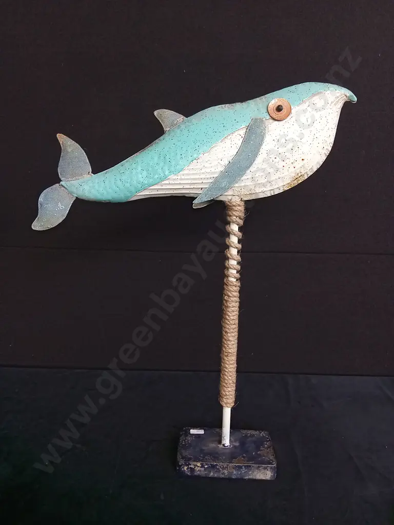 BRAND NEW WHALE FIGURINE H64CM Image 1++